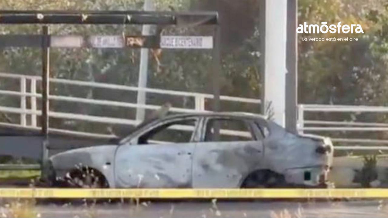 Hallan restos humanos en auto calcinado en la Laguna de Chapulco
