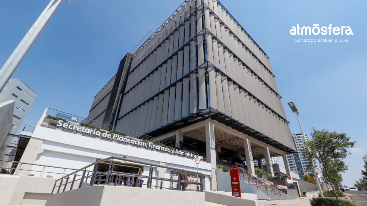 Aparecen goteras en nuevo edificio de Finanzas de Puebla que costó más de 1,500 mdp