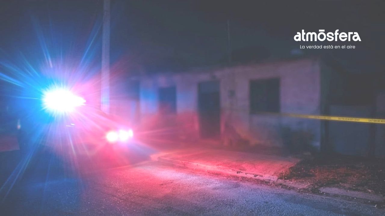 Lo hallan sin vida al interior de su casa en Huauchinango tras reporte de olor fétido