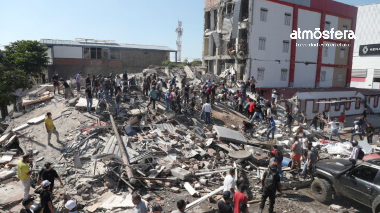 Terremoto de 7.4 deja 132 muertos y más de 570 heridos en Colombia